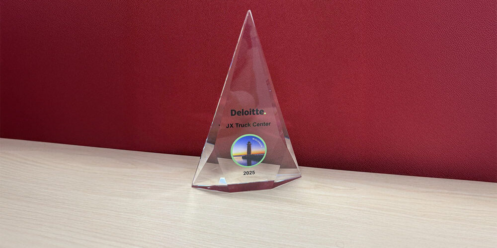 Deloitte's Wisconsin 75 i 2025 award for JX Truck Center