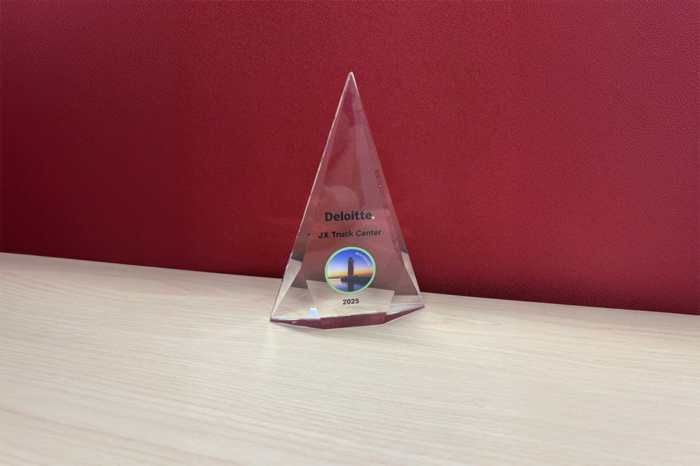 Deloitte's Wisconsin 75 i 2025 award for JX Truck Center