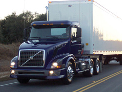 Image of a VOLVO truck model VNL Daycab